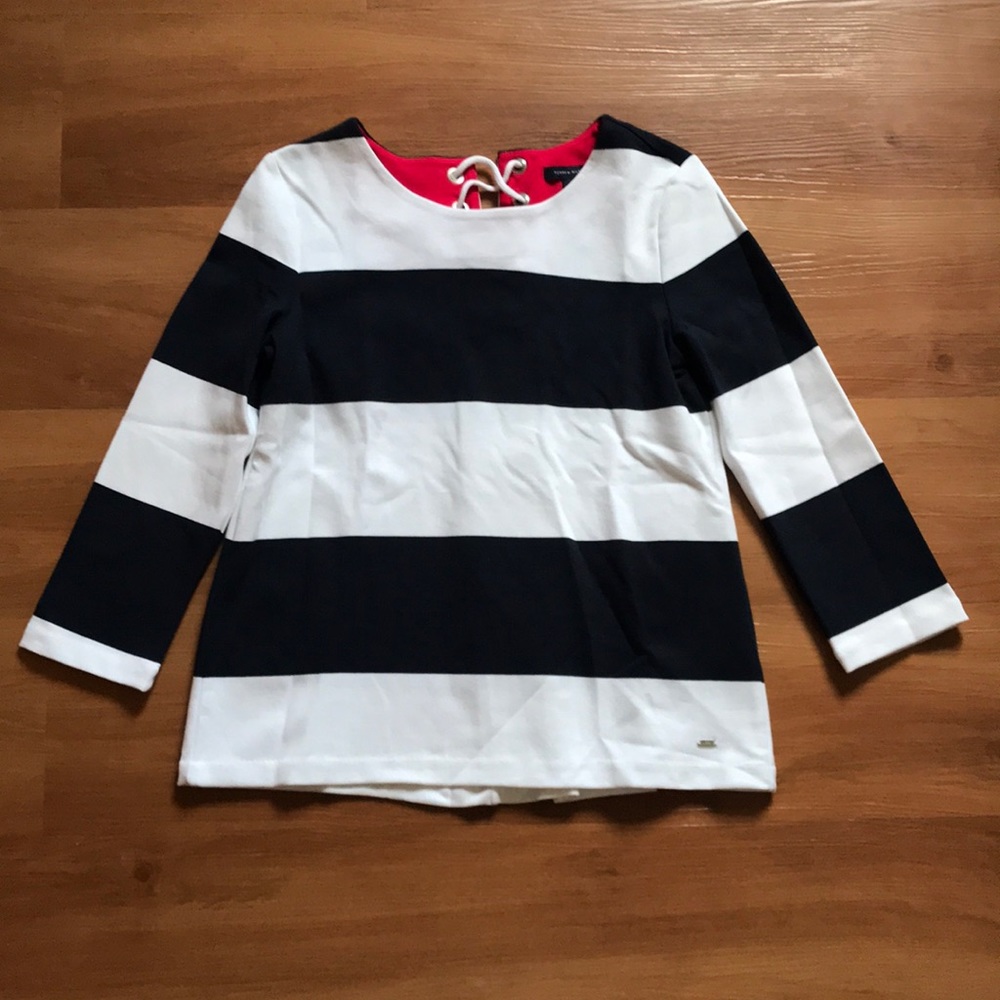 Tommy Hilfiger Top. Size XS. NWT